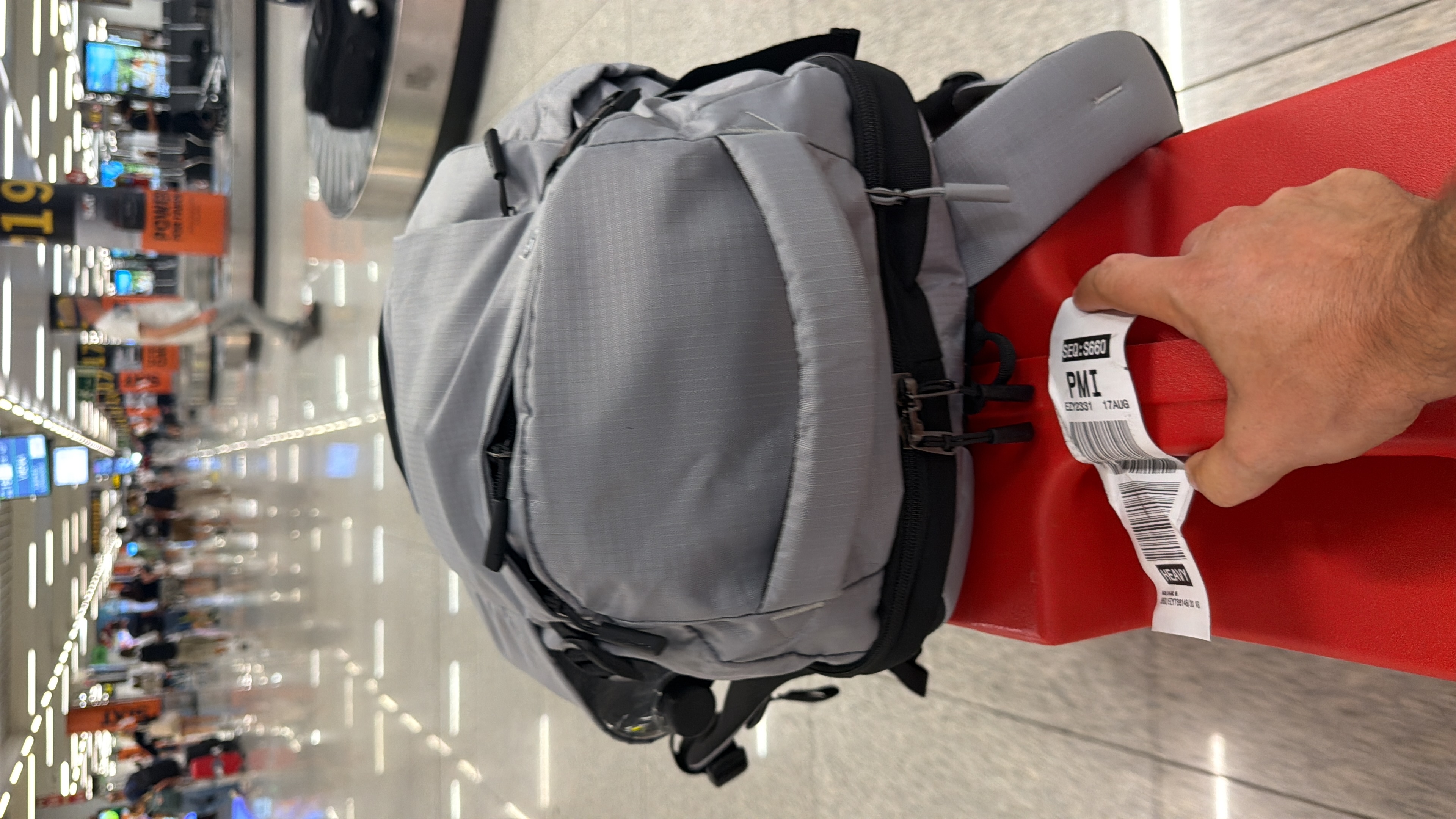 Bike Box Alan Triathlon Aero Easyfit at Palma Mallorca airport baggage reclaim with flight tag