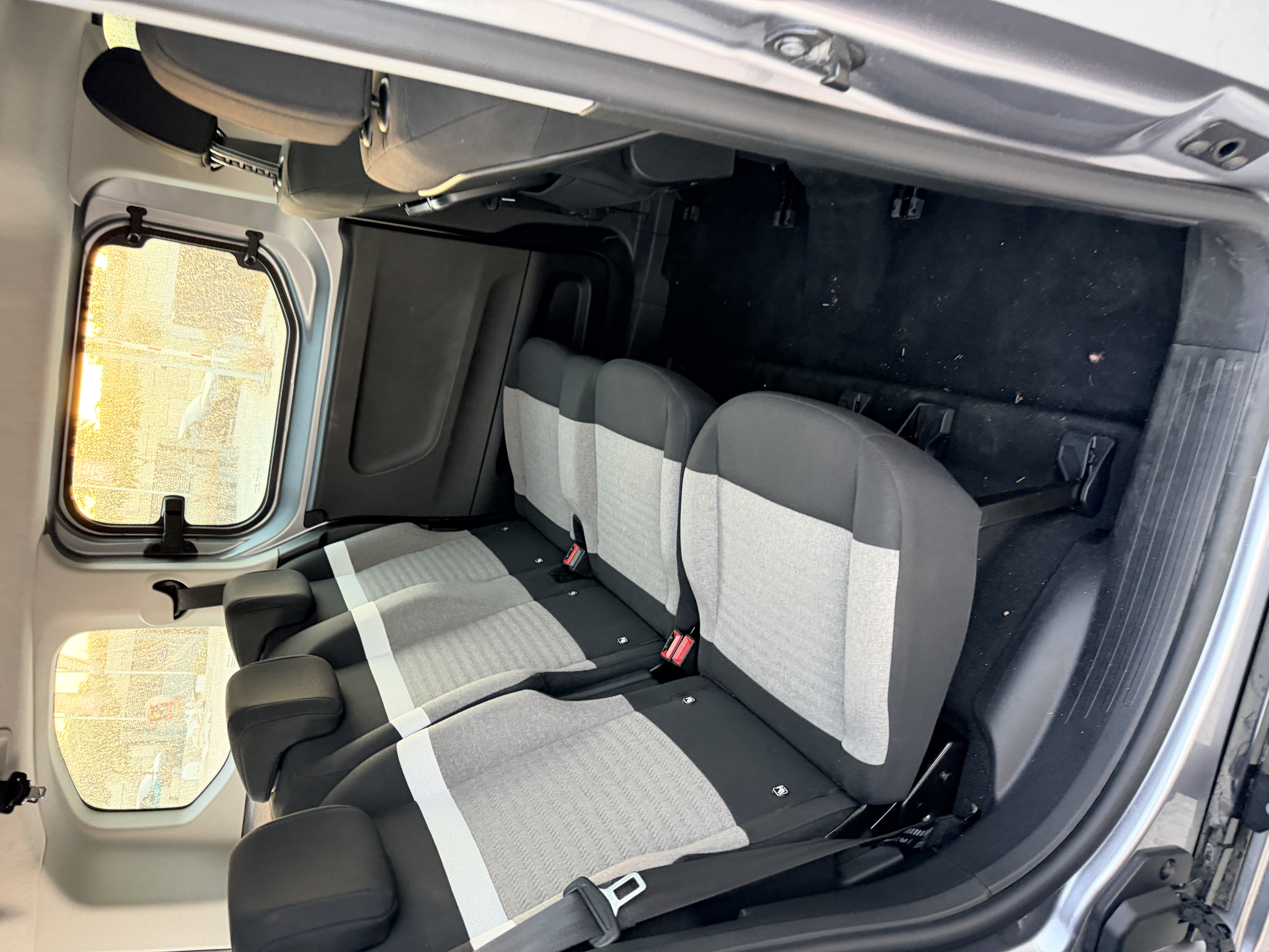 Citroën Berlingo rear interior, one-third and two-third seat configuration